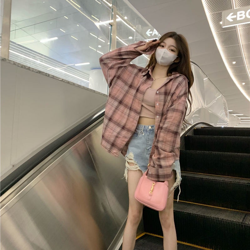 Áo Sơ Mi Khoác Ngoài Tay Dài Chống Nắng Họa Tiết Kẻ Ô Màu Hồng Thời Trang Xuân Thu Phong Cách Mới Dành Cho Bạn Nữ