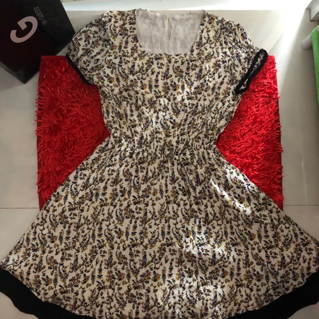 Đầm xoè hoa xuất xịn