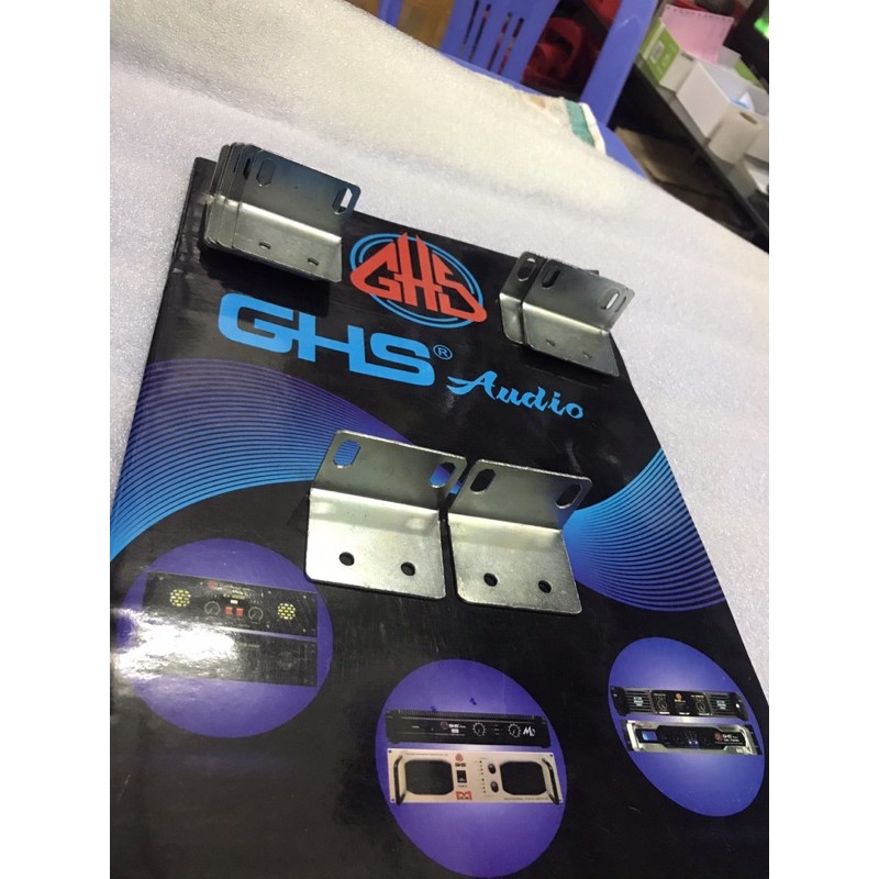 2 cái bas giữ đầu thu micro