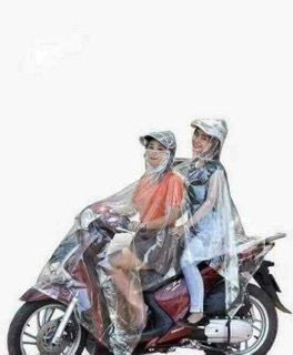 Áo mưa trong suốt