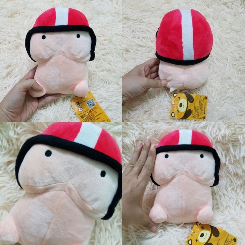 Gấu bông con bé Kiu ku Ciu đáng yêu đội nón bảo hiểm