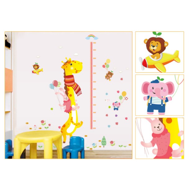 Decal dán tường thước đo hươu cao cổ và thỏ tinh nghịch