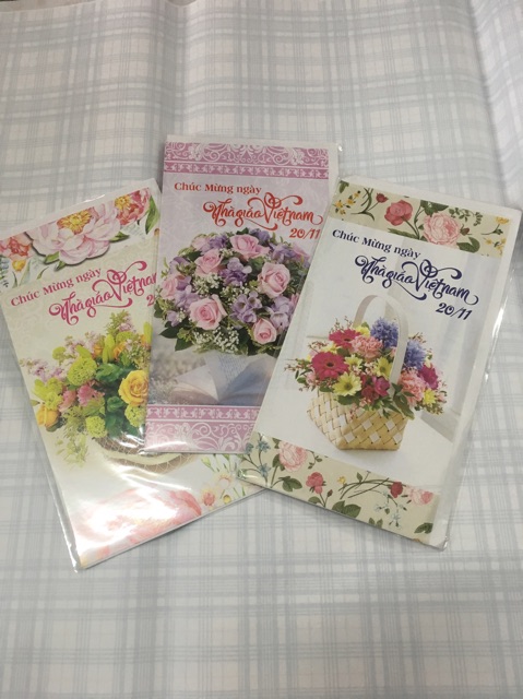 Bưu thiếp chúc mừng