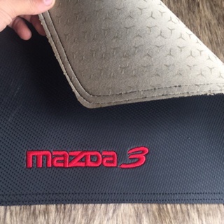 Thảm taplo mazda 3 2015- 2019, 2020-2022 da carbon cao cấp