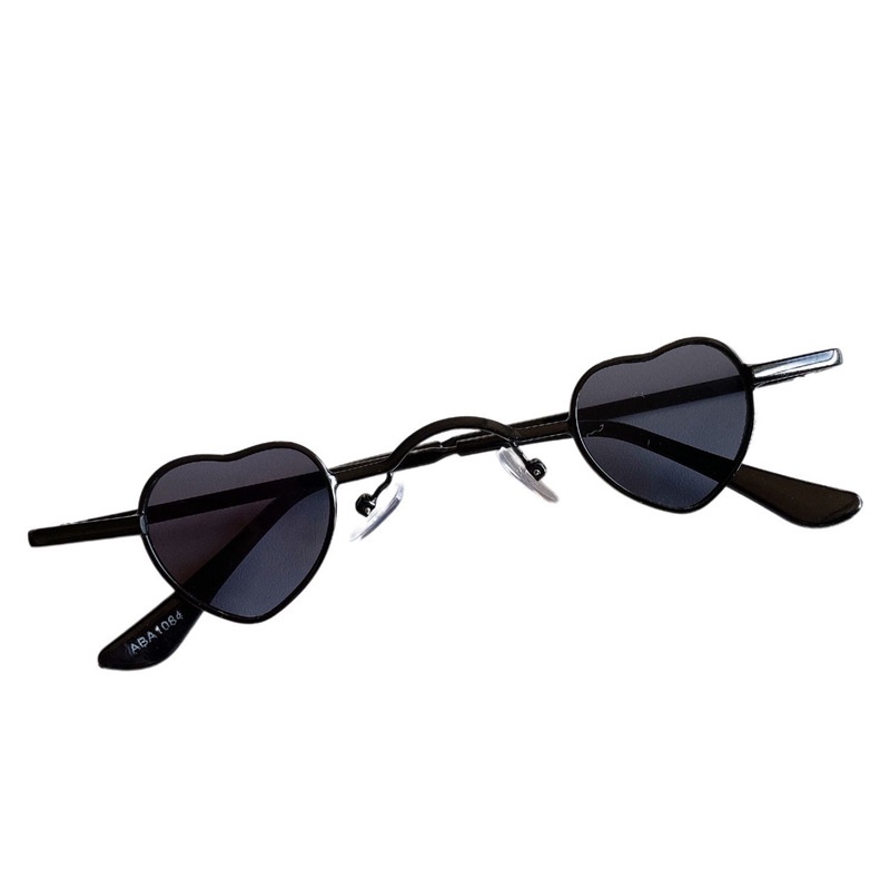 Kính Mát Hình Trái Tim Phong Cách Retro Cho Nữ