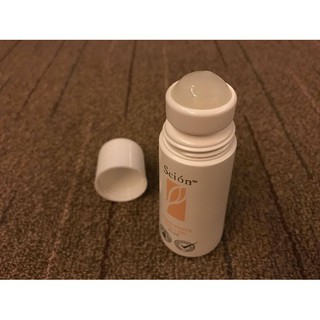 Lăn khử mùi Scion Pure White Roll On 75ml