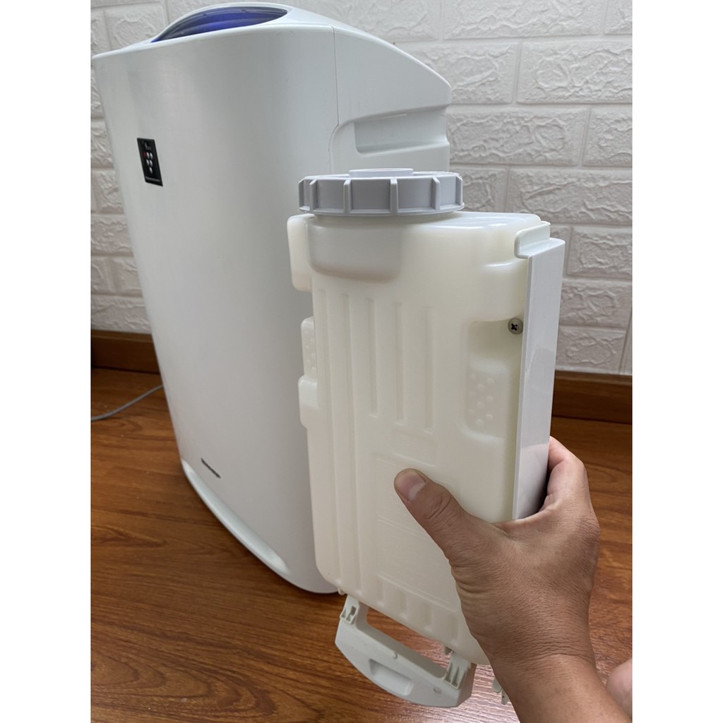 Máy lọc không khí - Sharp KC - A40, A50, A70 có bù ẩm, ion diêt virut & inverter