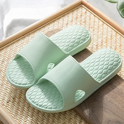 Dép cho bệnh nhân và nhân viên y tế- D.e.p không trrơn trượt, đế mềm, chống thấm nước