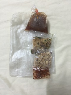 Combo bánh tráng của Hằng