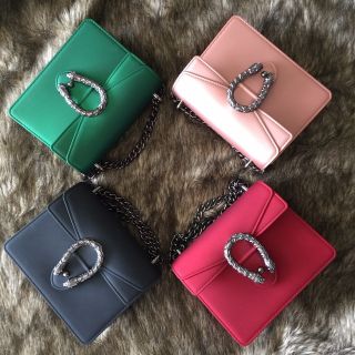 Túi đầu rồng mới