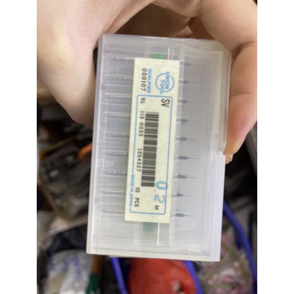 Mũi khoan mạch siêu nhỏ hàng nhật.