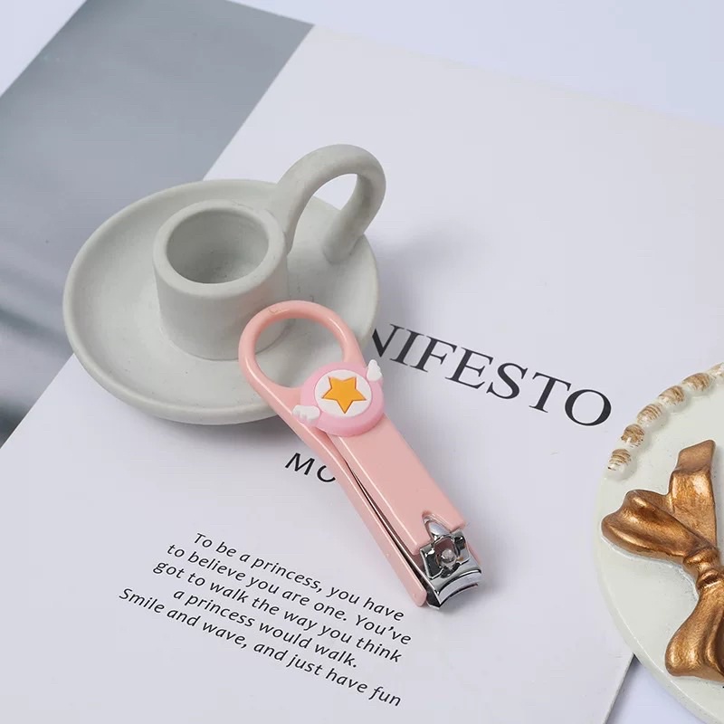 Bấm Móng Tay Kiểu Dáng Dễ Thương Ngộ Nghĩnh