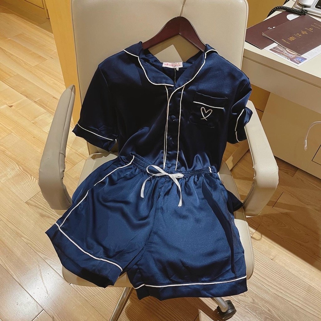 2021 - Bộ ngủ lụa tay ngắn quần đùi - cao cấp hàng đẹp - Hàng thiết kế pijama nữ lụa | BigBuy360 - bigbuy360.vn