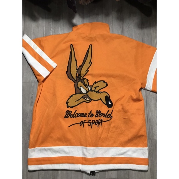 Áo khoác vải dày in hình Looney Tunes màu cam phối trắng size XL