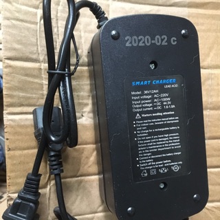 Sạc pin xe điện 48v12ah