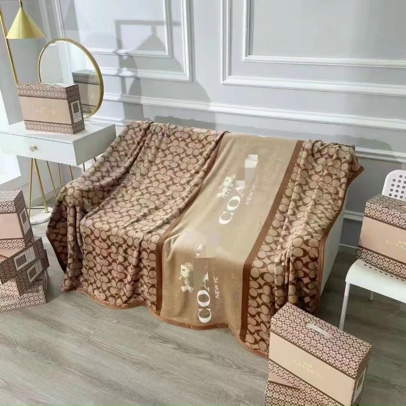 Chăn tuyết nhung thương hiệu cao cấp kích thước 2m3x2m , Mền văn phòng nhung tuyết siêu mềm mịn tặng kèm hộp sang trọng