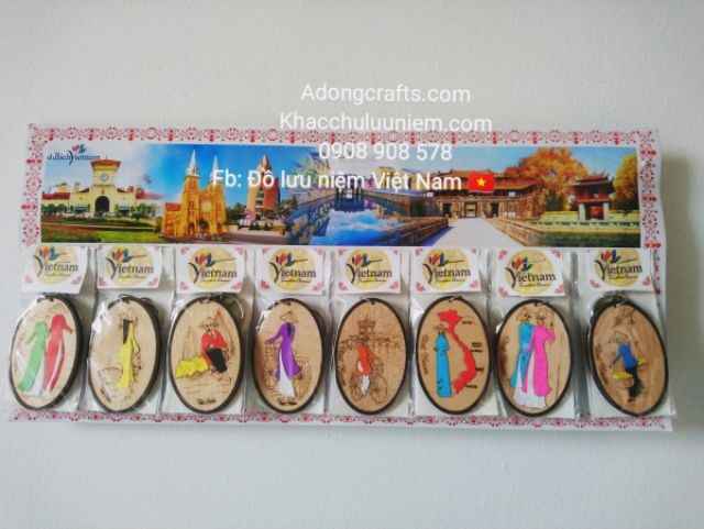 Vỉ 8 móc khóa oval gỗ hình ảnh cô gái áo dài nét đặc trưng Việt Nam