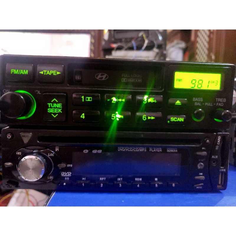 Đầu Radio & Tape Huyndai loại 1 Din