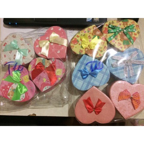 Hộp quà hình tim có nhiều màu:30k /hộp | BigBuy360 - bigbuy360.vn