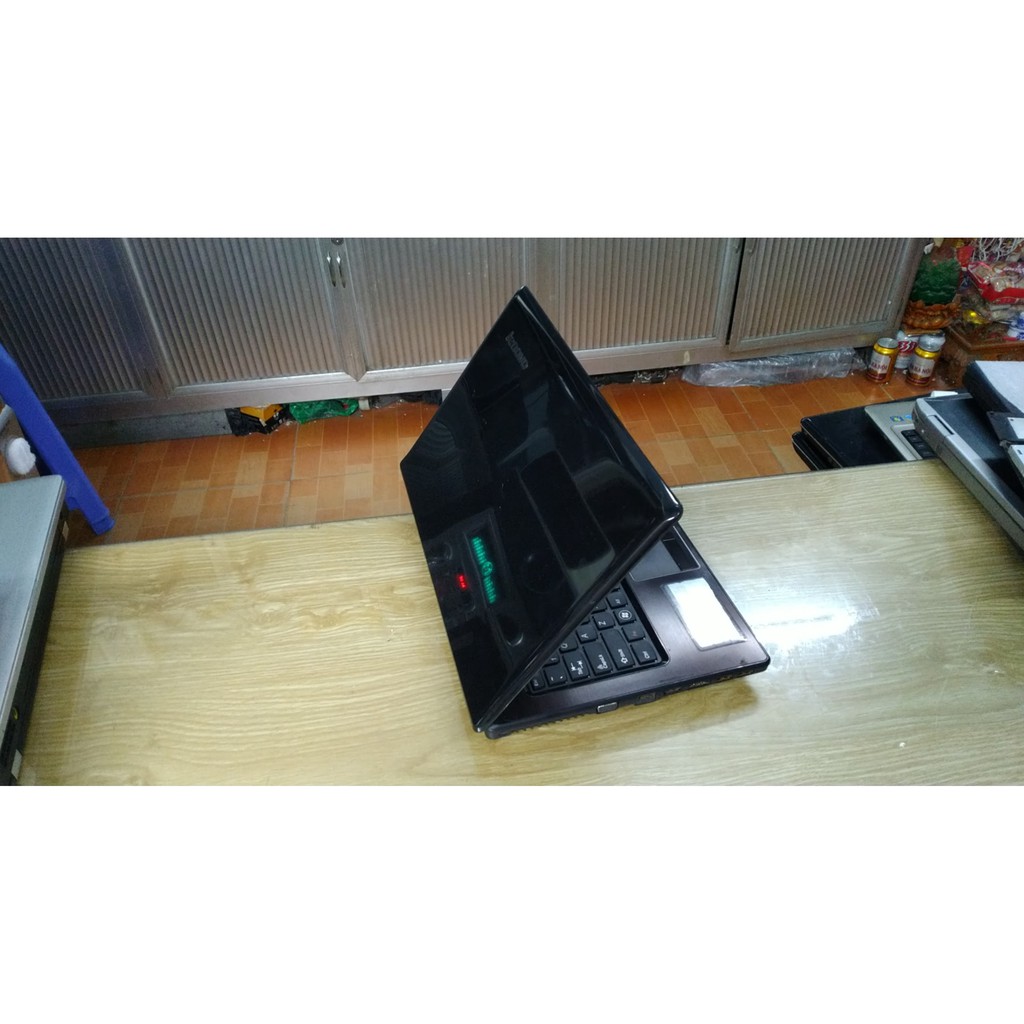 Laptop Lenovo g470,chip i3 2330M  RAM 2GB ổ 320gb pin chai máy đẹp | BigBuy360 - bigbuy360.vn