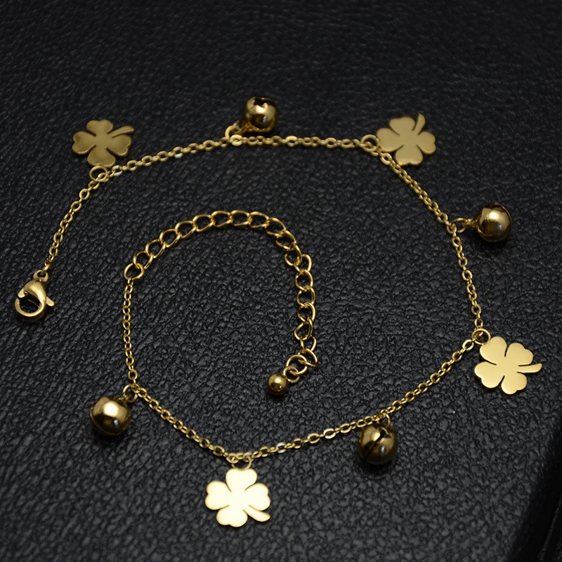 Lắc chân cỏ bốn lá may mắn gắn chuông sang trọng nữ tính Titan không đen