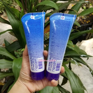 Sửa rửa mặt Clean&Clear  Deep Action Daily Pore Cleanser- 100g
