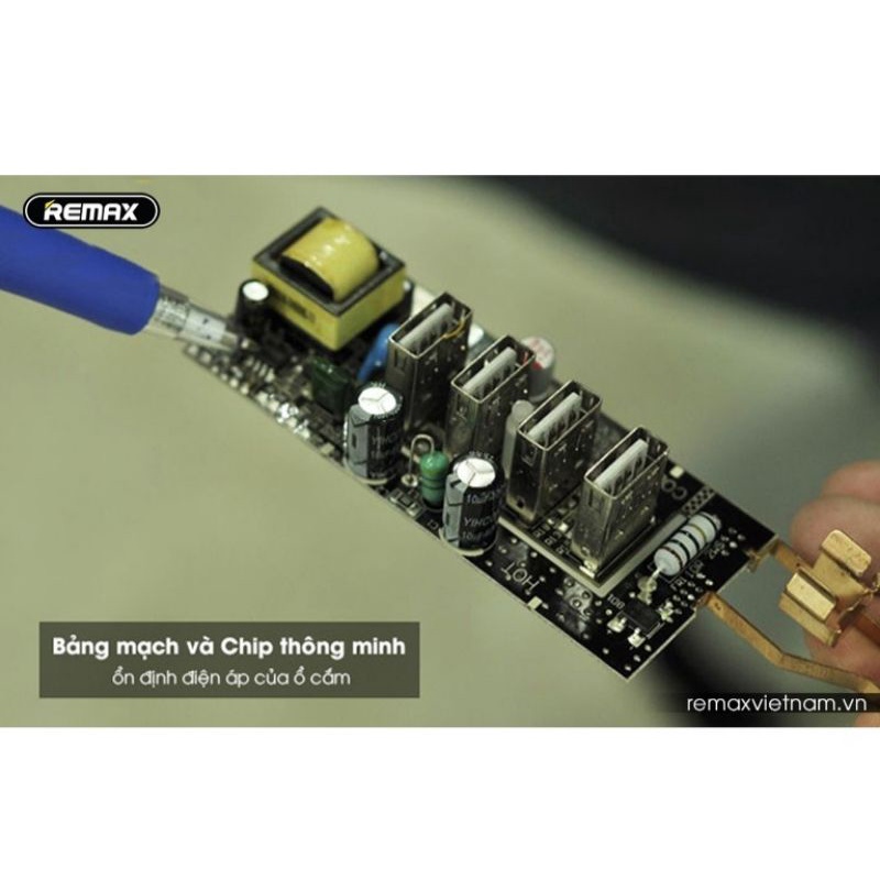 💥Chính Hãng💥 Ổ cắm điện sạc nhanh đa năng Remax, Rạng Đông 3 ổ đa năng + 4 ổ USB, hàng nhập khẩu RU-S2 Bảo hành Dài