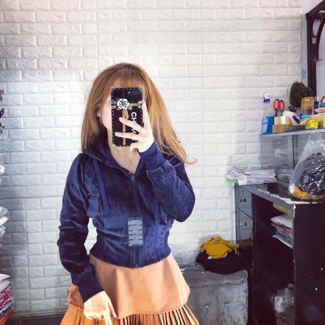 Áo Khoác nhung bán giá sale - 120k | BigBuy360 - bigbuy360.vn