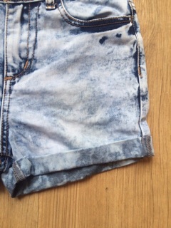 Short jean nữ Sneak Peek lưng cao