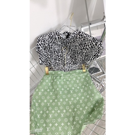 Set bộ áo cánh dơi bồng mix chân váy kaki