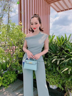 Sét áo trễ vai + quần lửng