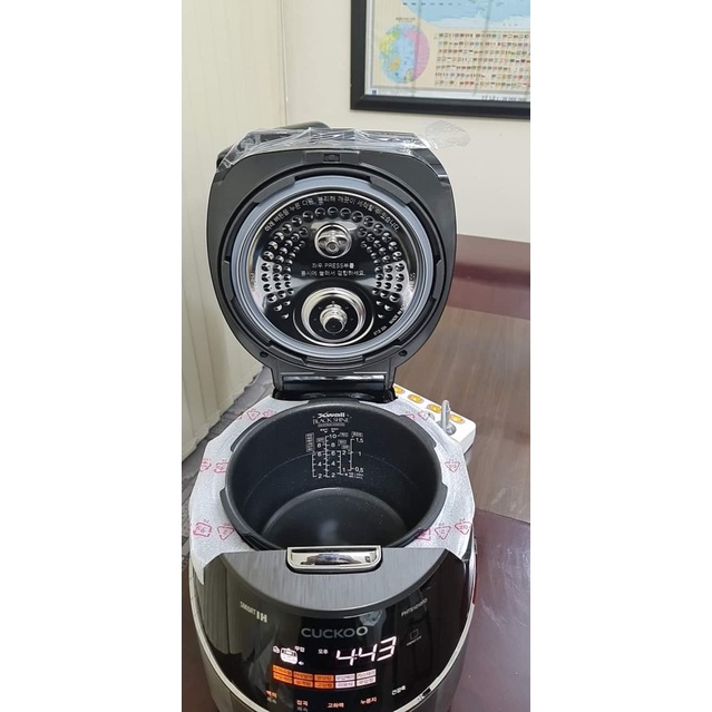 NỒI CƠM ĐIỆN CAO TẦN ÁP SUẤT KÉP CUCKOO FHTS1010FD 1.8L. HÀNG NỘI ĐỊA KOREA BẢO HÀNH 2 NĂM