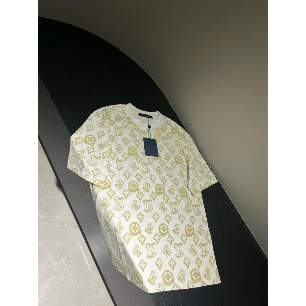 Áo T-shirt Louis Vuitton họa tiết monogram LA on web