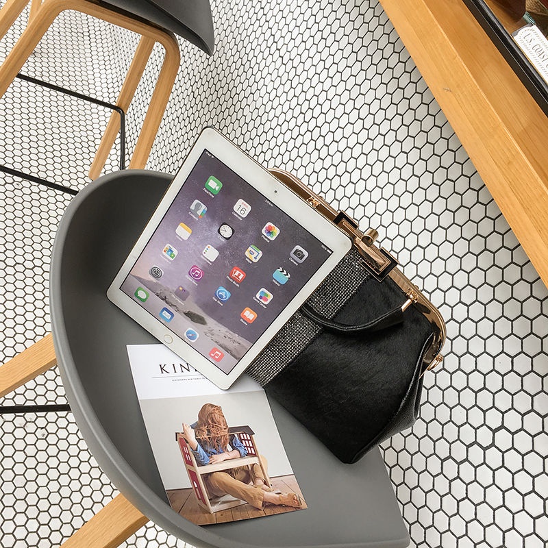 Túi Xách Đeo Chéo Bằng Lông Ngựa Đính Kim Cương Giả Màu Tím Thời Trang Thu Đông 2021 Cho Nữ