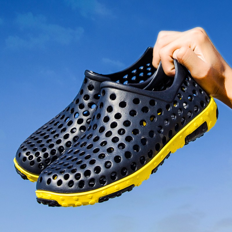 Giày Cao Su Thể Thao Chống Thấm Nước Mát Xa Chân Tiện Dụng Cho Nam