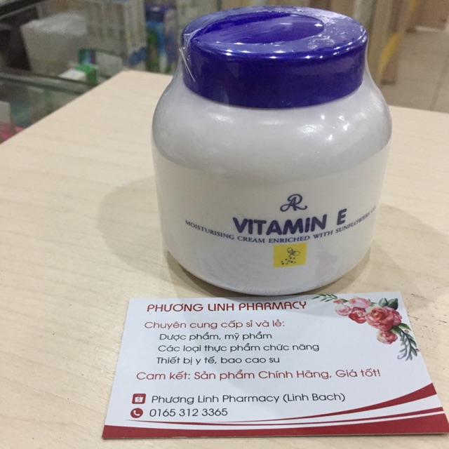 Kem dưỡng da cung cấp vitamin E