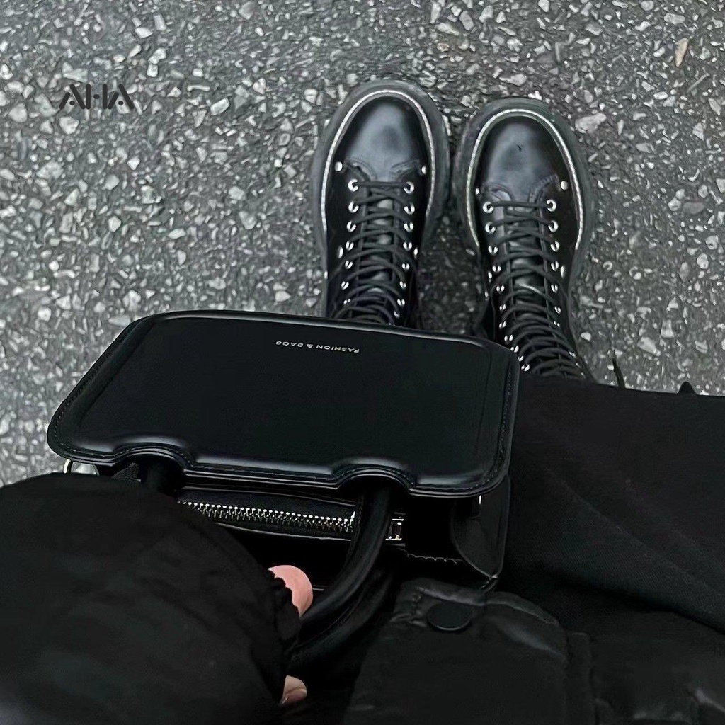 Túi đeo chéo AHA Official phong cách retro cho nữ