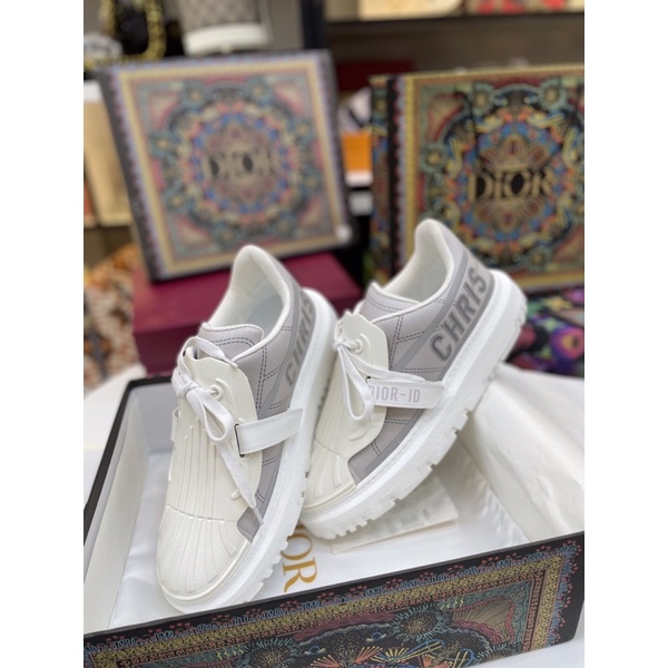 Giày bata trắng size 42 nam