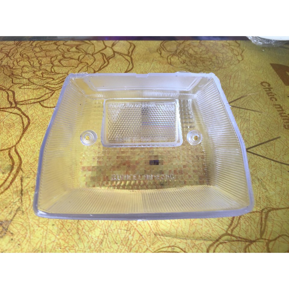 Chụp láy nhựa trắng cho cub đèn vuông