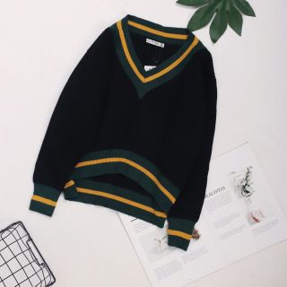Áo len Bershka cổ tim