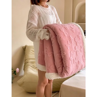 Chăn Lông Cừu Len Mông Cổ Chic Studio 2022 size 2mx2m3 nặng 2.5kg