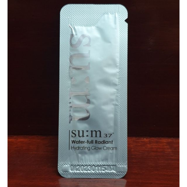 Set 10 gói kem cấp nước  dưỡng trắng Su:m37 Hydrating Glow Cream cho da dầu mụn