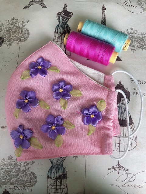 Khẩu trang thêu handmade mẫu mới | BigBuy360 - bigbuy360.vn