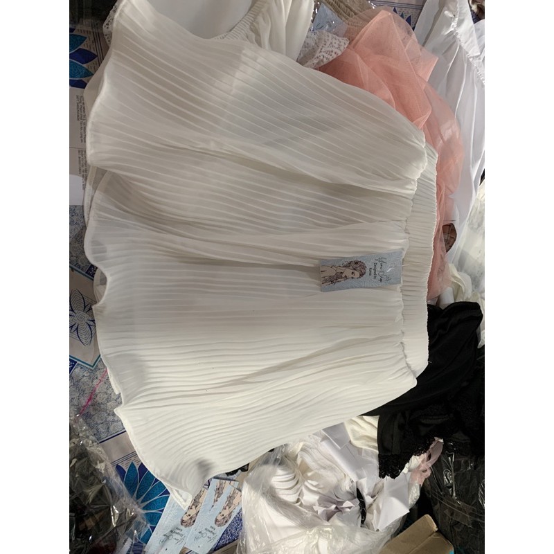 Chân váy dập xếp li ngắn Yura Store CVXLN019 | BigBuy360 - bigbuy360.vn