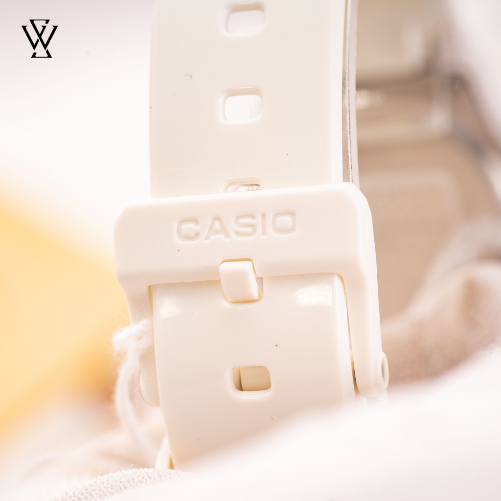 Đồng Hồ Quartz Cho Bé Gái Casio WATCHSTORE LRW-200H-4CVDF Thiết Kế Mặt Kính Tròn 34mm, Vỏ Và Dây Đeo Bằng Nhựa Bền Bỉ