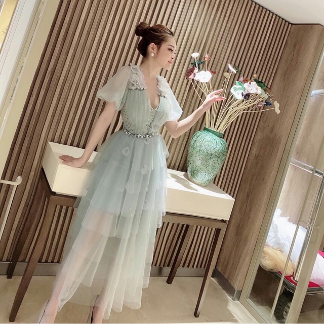 Đầm tầng đính hoa 3D ( ẢNH VÀ VIDEO THẬT 1000)