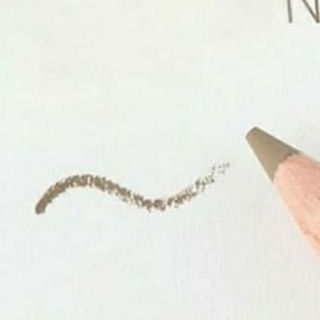 Bút chì gỗ vẽ chân mày MUJI