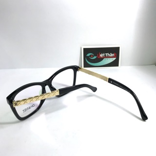Gọng cận phom lớn chắc chắn