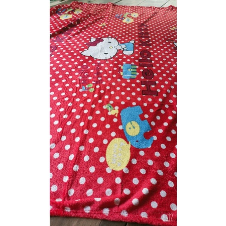 Mền tuyết nhung kitty đỏ 1m6x2m2
