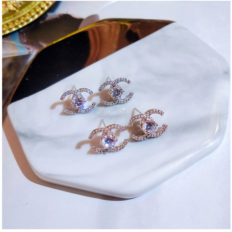 Khuyên tai mặt hình hai chữ C đính đá giả kim cương sang trọng thời trang dành cho bạn nữ